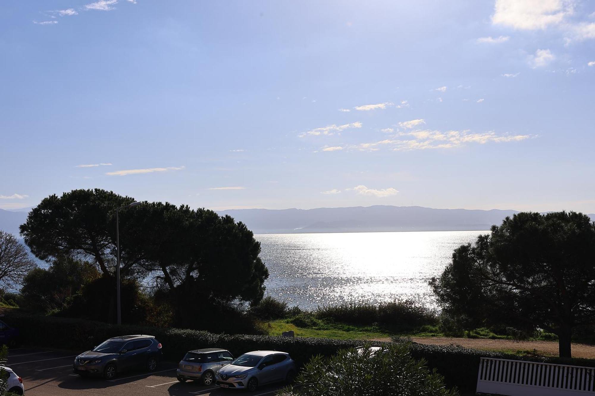 Superbe T2 Vue Mer - Piscine & Plage A 100M Ajaccio  Ngoại thất bức ảnh